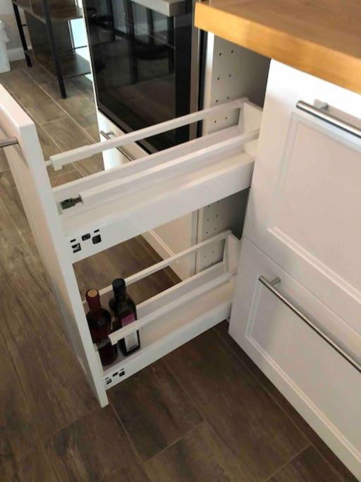 Stylisches Maybach Appartement Mit Terrasse Fuer 5 Personen, 5 Betten, Grosse Kochinsel, Homeoffice Mit 250Mbit Wlan Aidlingen Exterior foto